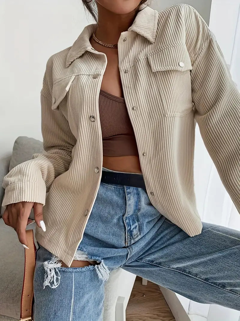 Emilia Langärmelige Samtjacke mit Knöpfen und Taschen – Zeitlos & Stilvoll