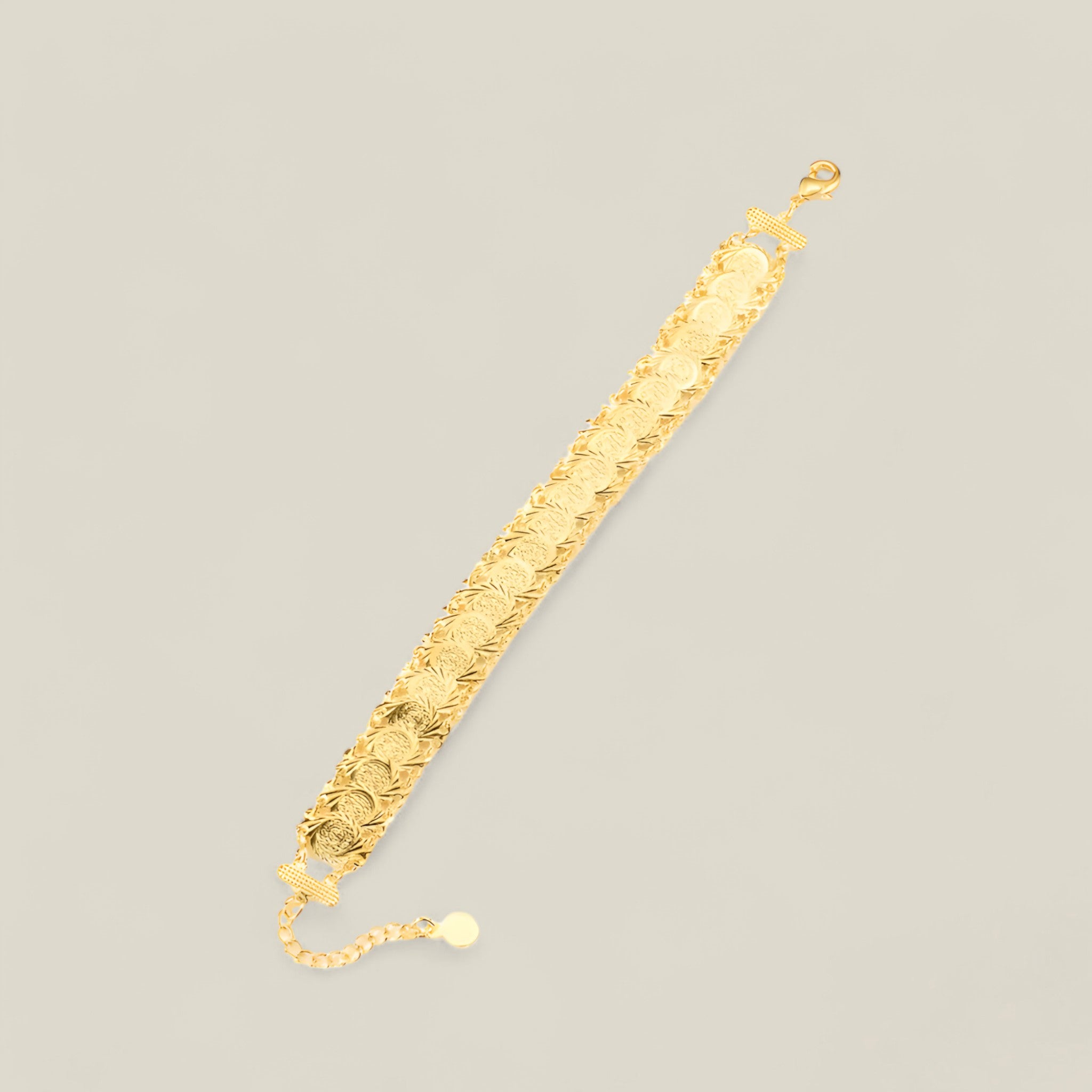 Aurora vergoldetes Armband mit Stammemuster - elegante Schmuckstücke für Frauen