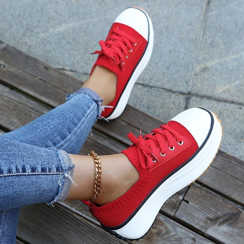 Thora Stilvolle Sneakers mit Dickeren Sohlen und Verstellbaren Schnürsenkeln