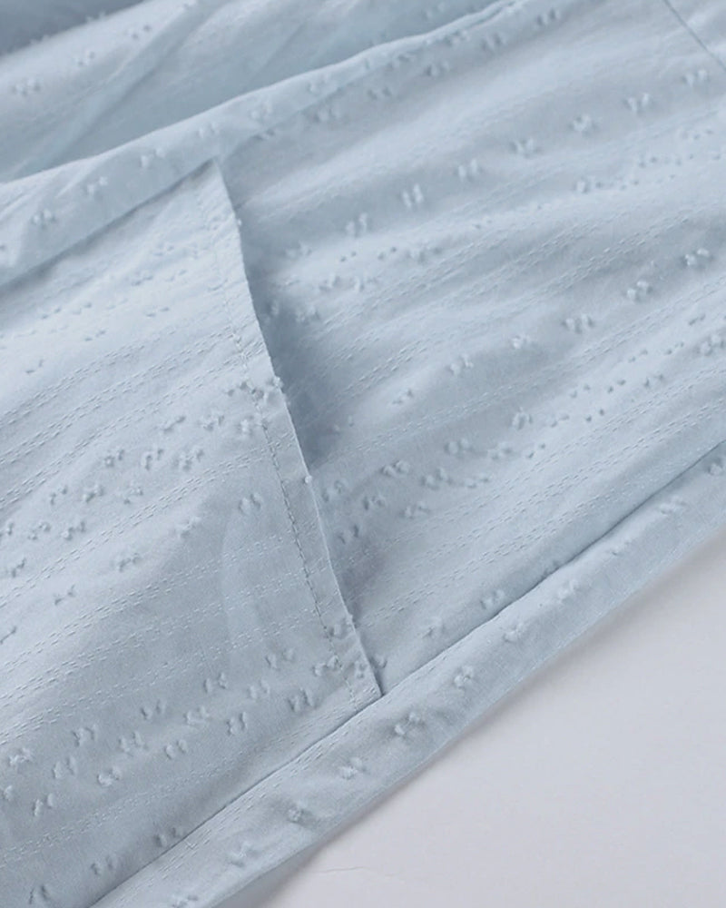 Charena - Mini-Kleid mit V-Ausschnitt und lässigem Stil