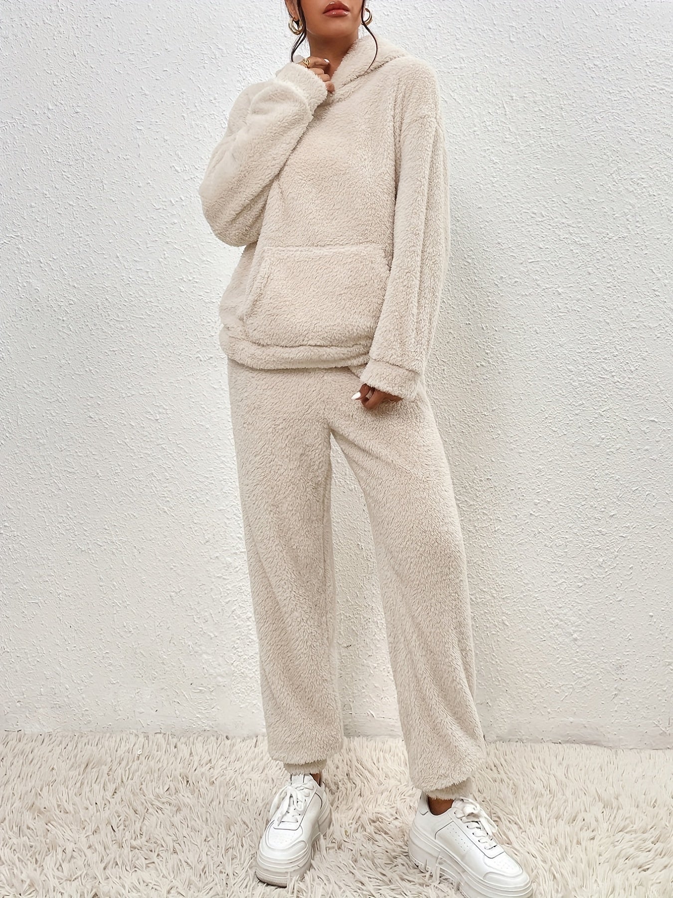 Megan - Hyggelige Fleece-Hoodie und Jogginghose für Frauen