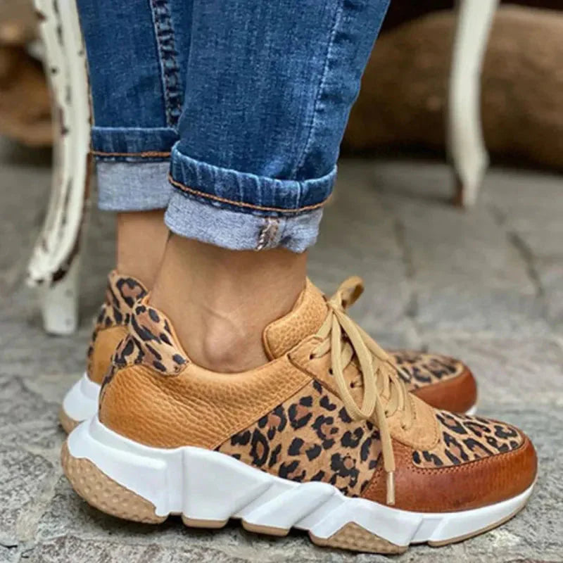 Cecilie - Rutschfeste leichte Sneakers mit Leopardenmuster