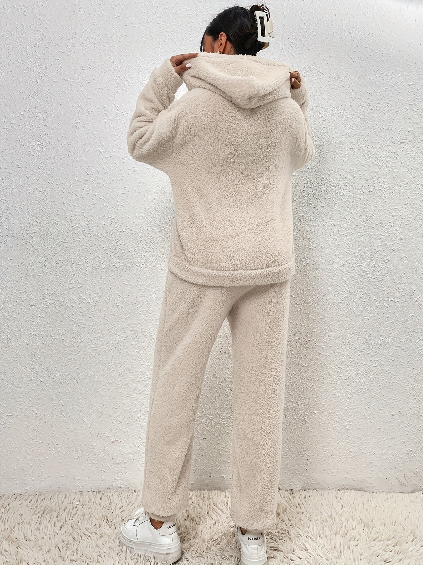 Megan - Hyggelige Fleece-Hoodie und Jogginghose für Frauen