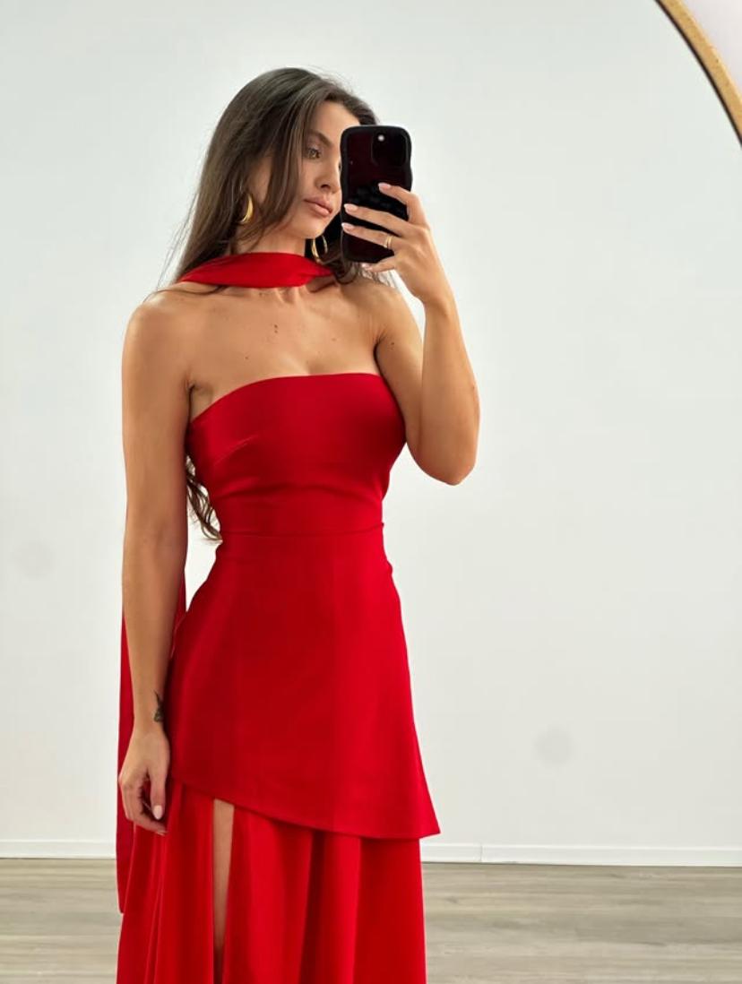 Amélie – Elegantes trägerloses Kleid mit doppellagigem Rock