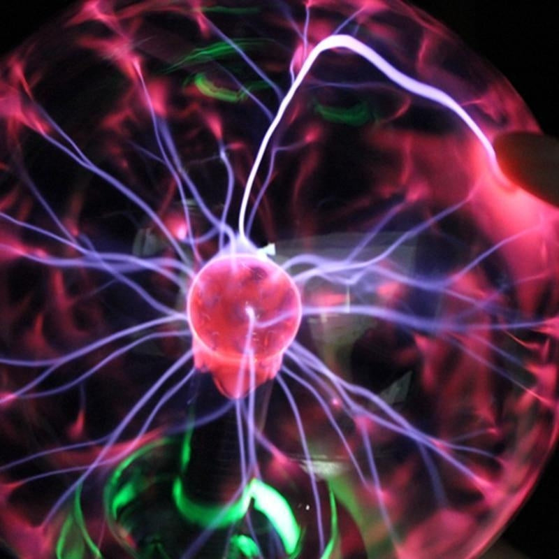 ElectroGlow - Interaktive Plasmakugel mit lebhaften Streamern