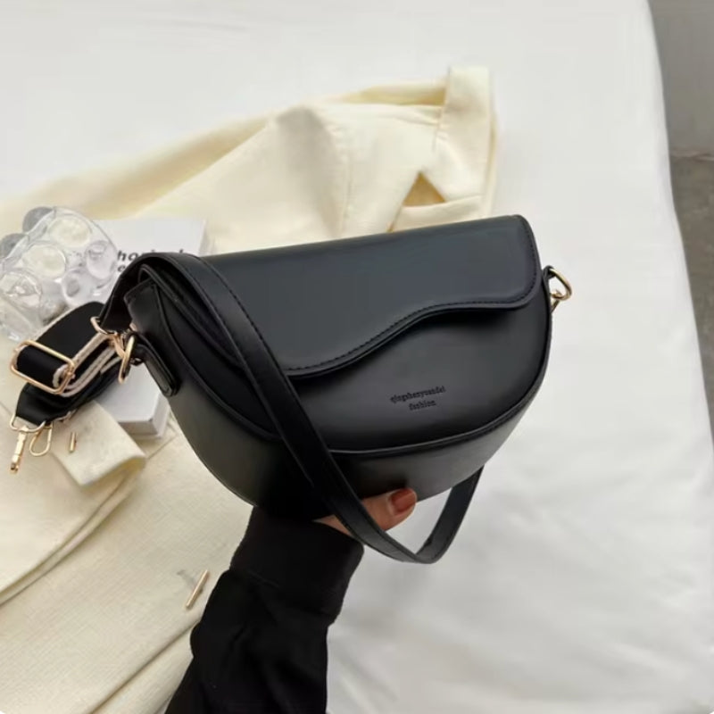 Lina Elegante Schultertasche mit Breitem Riemen und Luxuriösem Design