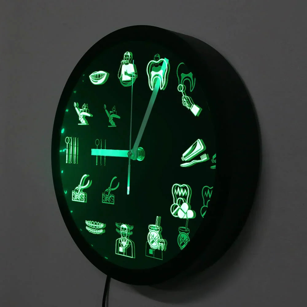 LumiDent LED-Wanduhr – Design von zahnärztlicher Ausrüstung mit multicolor LED-Licht