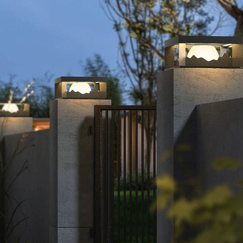 ClaraLux Solarlampe – Moderne Wand- und Stehlampe für den Außenbereich