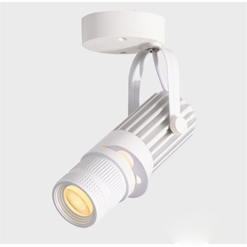 LumiFlex - Verstellbare moderne Spotlights für präzise Beleuchtung