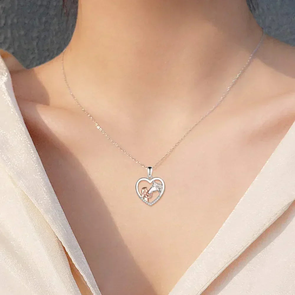 Hestekraft Herzschmuck – Elegantes Geschenk für Pferdeliebhaber 1+1 Gratis