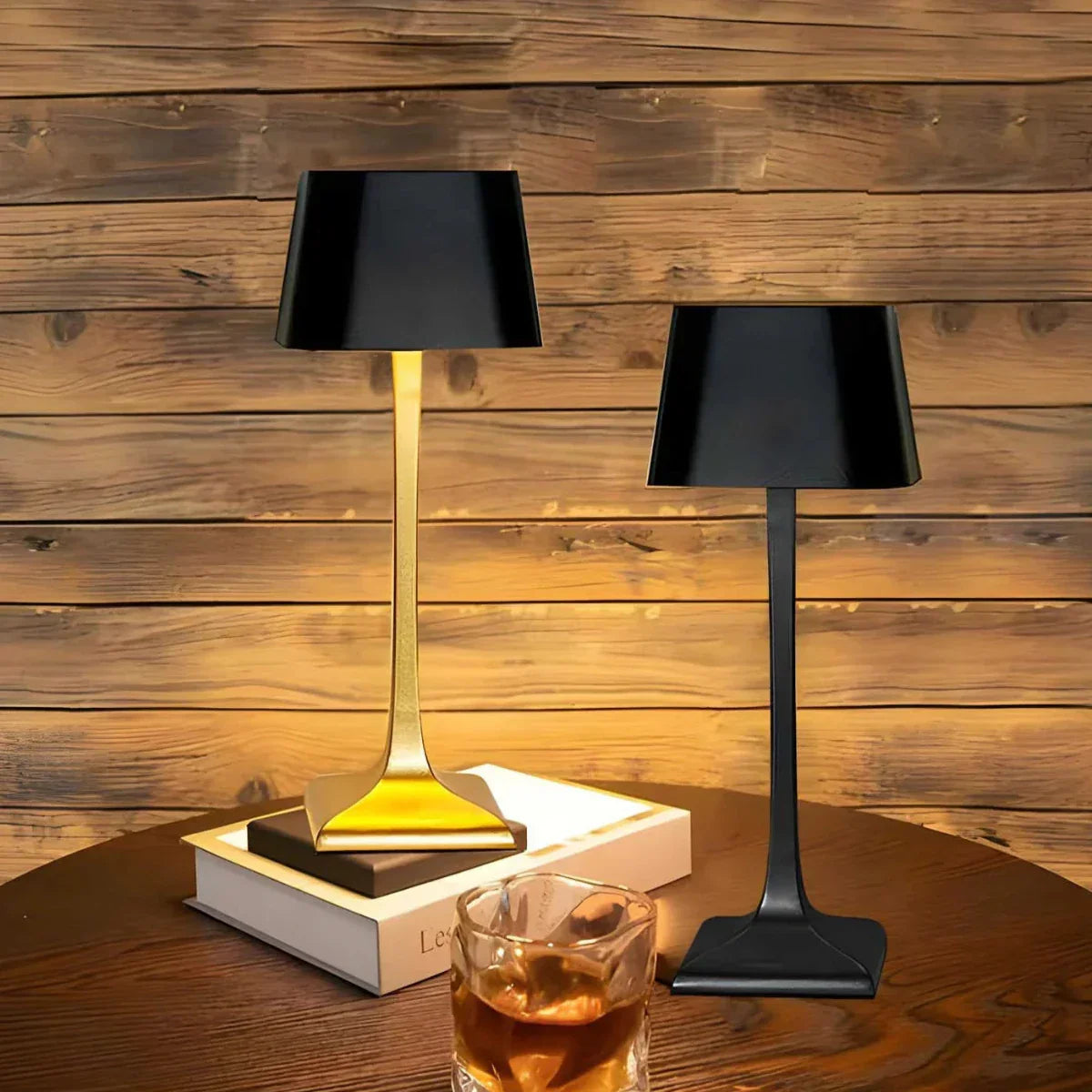 LumaLine - Schlanke Eleganz Tischlampe mit zylindrischem Schirm