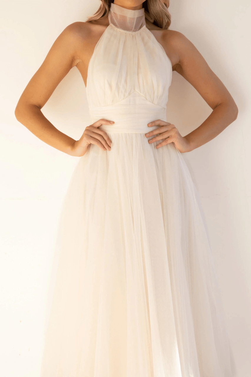 Precella - Elegantes Midi-Kleid aus Tüll mit offener Rückseite