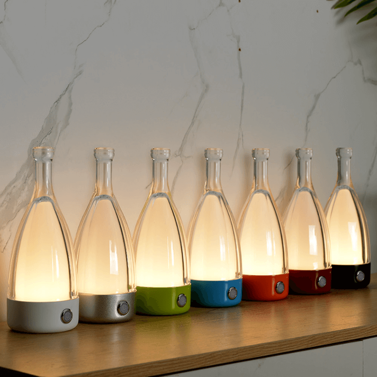 LuminaBottle - Touch-Steuerung Flasche-förmige Tischlampe mit USB-Ladegerät