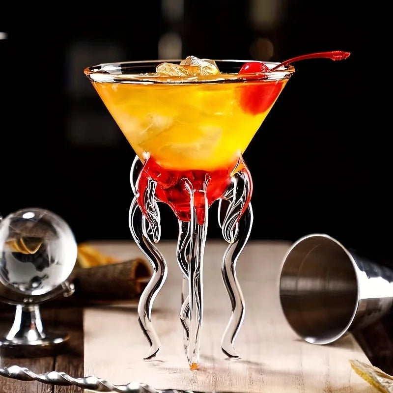 Einzigartiges, octopus-inspiriertes Cocktailglas