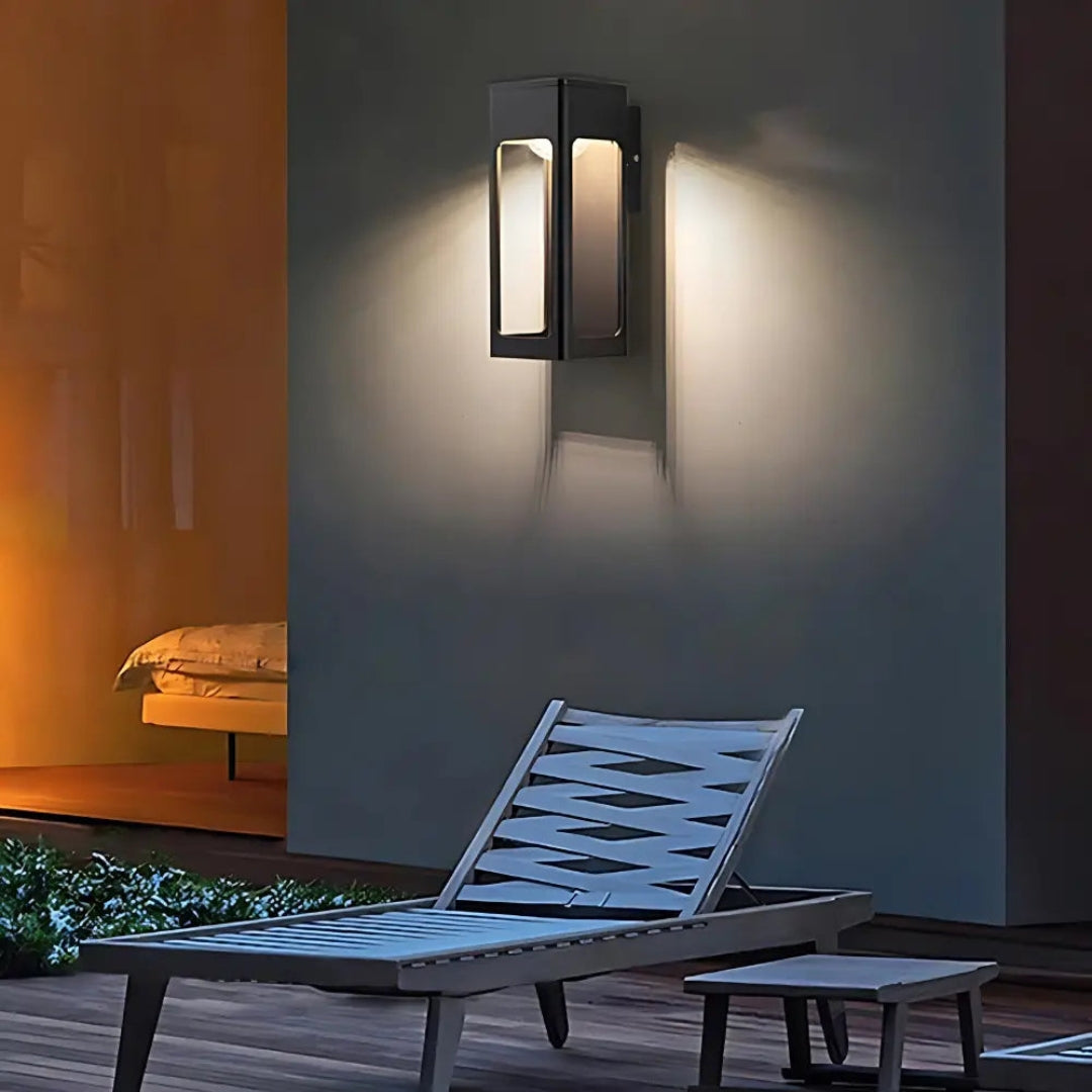 MotionGlow – Elegante Außenwandleuchte mit Bewegungssensor