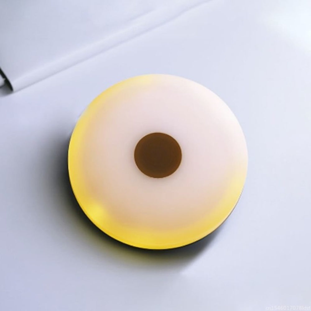 LumiFlex Wiederaufladbarer Tragbarer LED-Lichtstreifen mit Aufrollbarem Kabel und Aufhängung