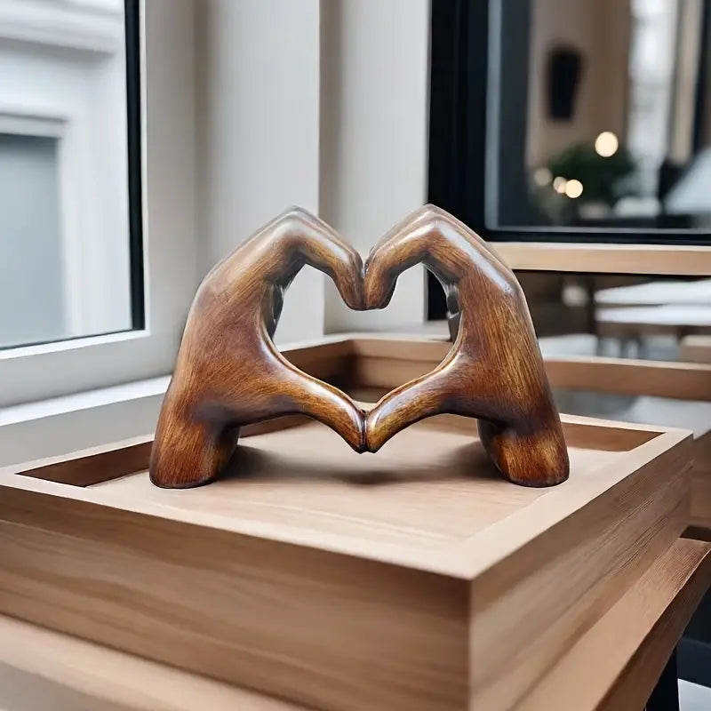 Lovenest Elegante Harpiksskulptur - Symbol für Liebe und Hingabe