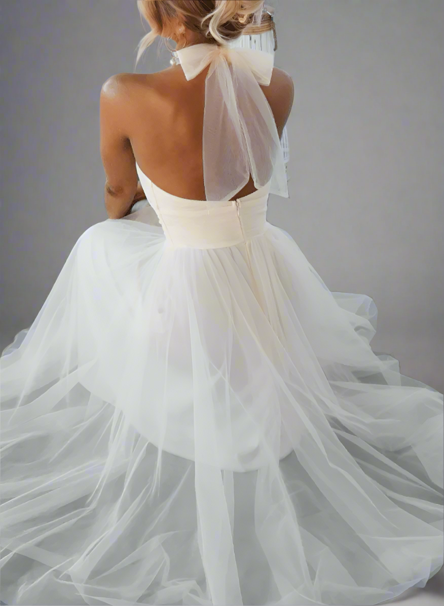 Precella - Elegantes Midi-Kleid aus Tüll mit offener Rückseite