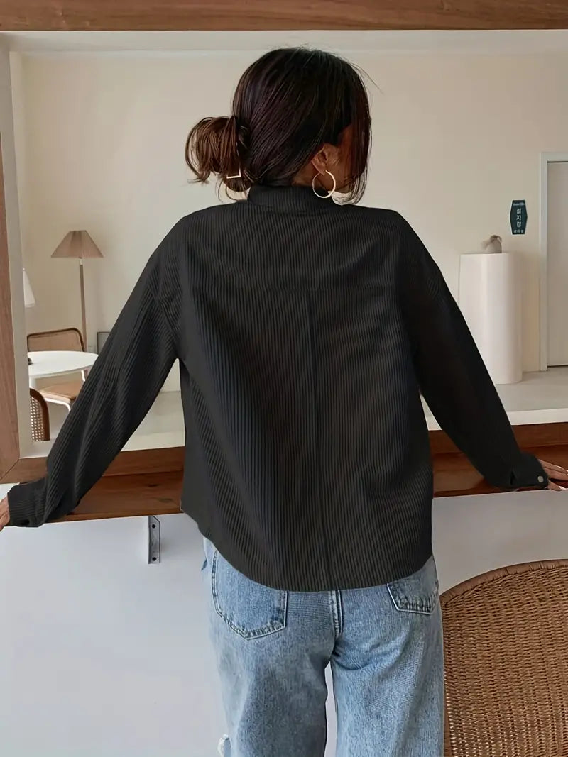 Emilia Langärmelige Samtjacke mit Knöpfen und Taschen – Zeitlos & Stilvoll