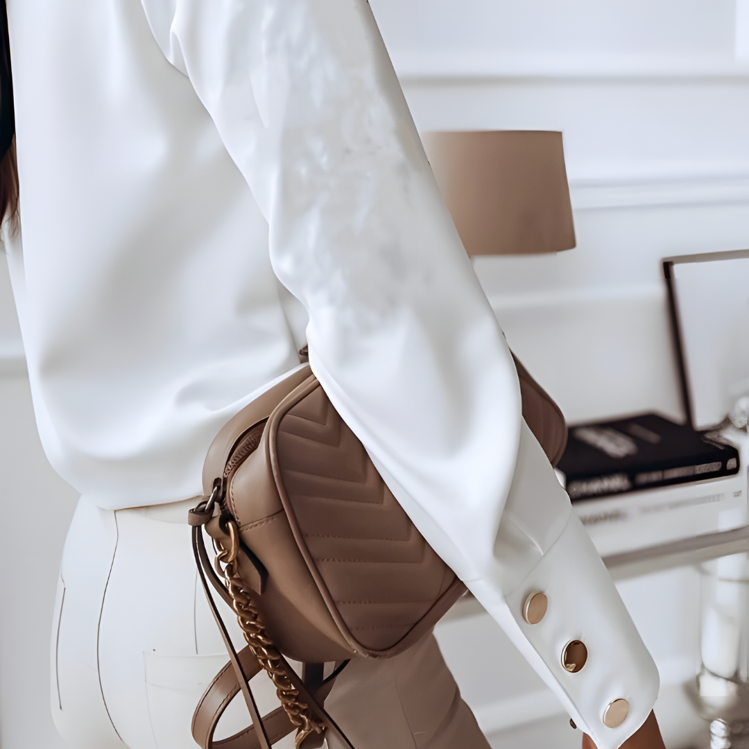 Selma Elegante Bluse mit Knöpfen und Figurbetontem Schnitt
