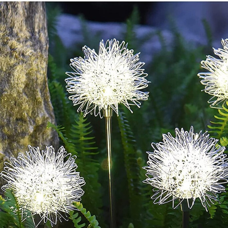 SolarBloom - Magische Outdoor-Blumenball-Leuchten
