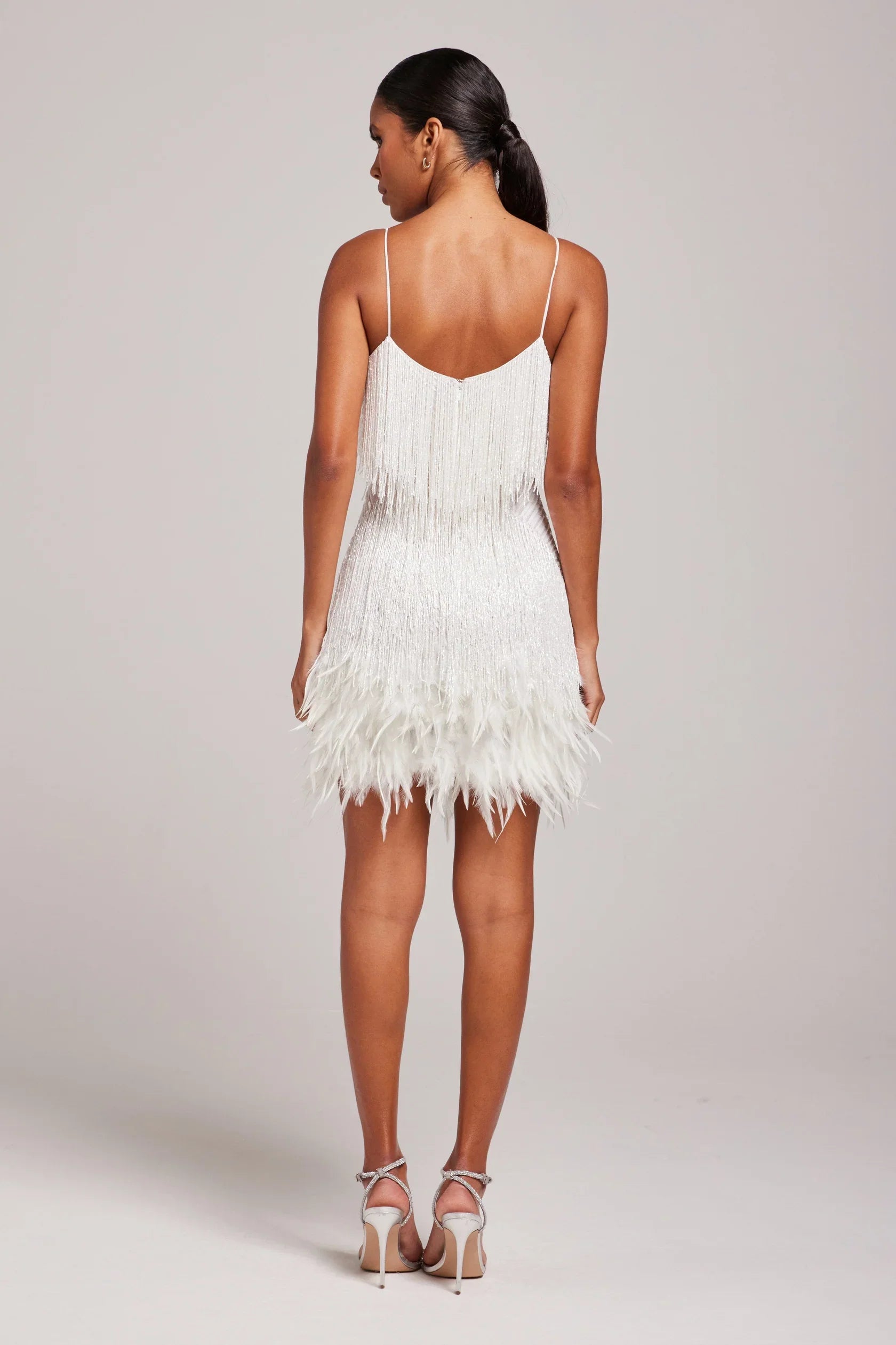 Astrid Fjerfrynsede Minikleid – Glamouröses Perlenbesetztes Partykleid