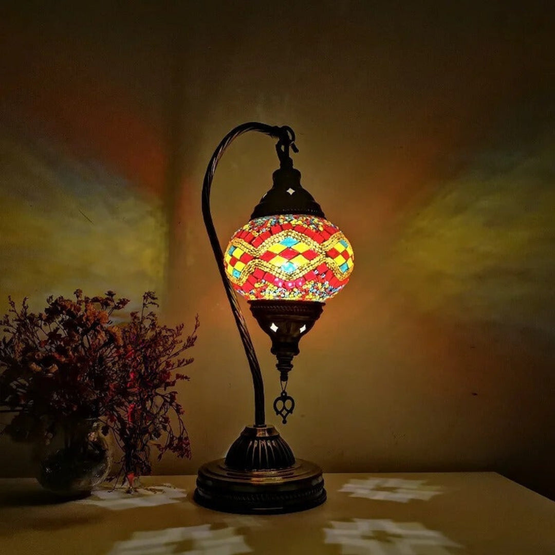 VibrantStyle - farbenfrohe Glasmosaiklampe