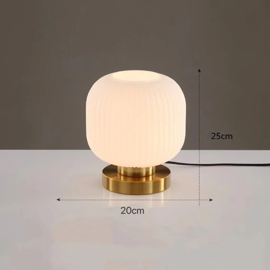 AuraGlow Elegante Tischlampe – Rippendesign mit Stimmungsbeleuchtung