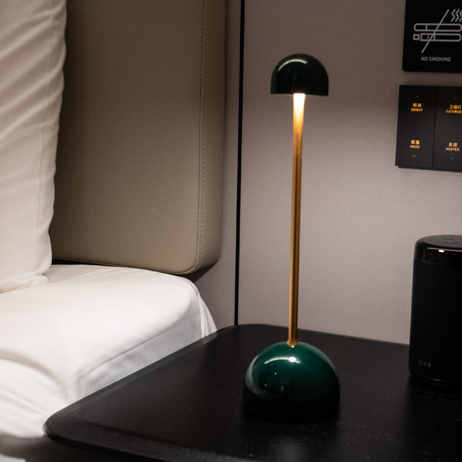 GlowFlex Drahtlose Tischlampe