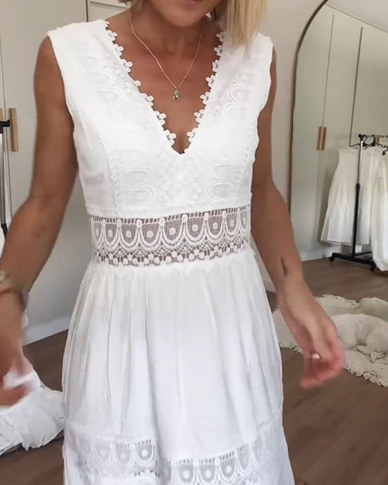 Amalie | Ärmelloses Sommerkleid mit V-Ausschnitt und Spitzenbesatz für Frauen