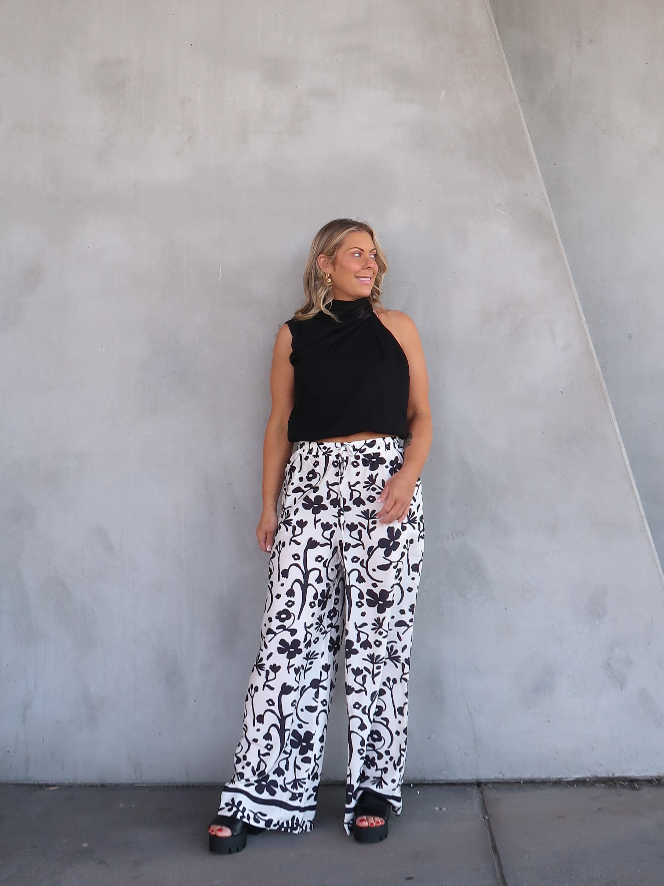 Chic Worthy Tailored Ankle Pants