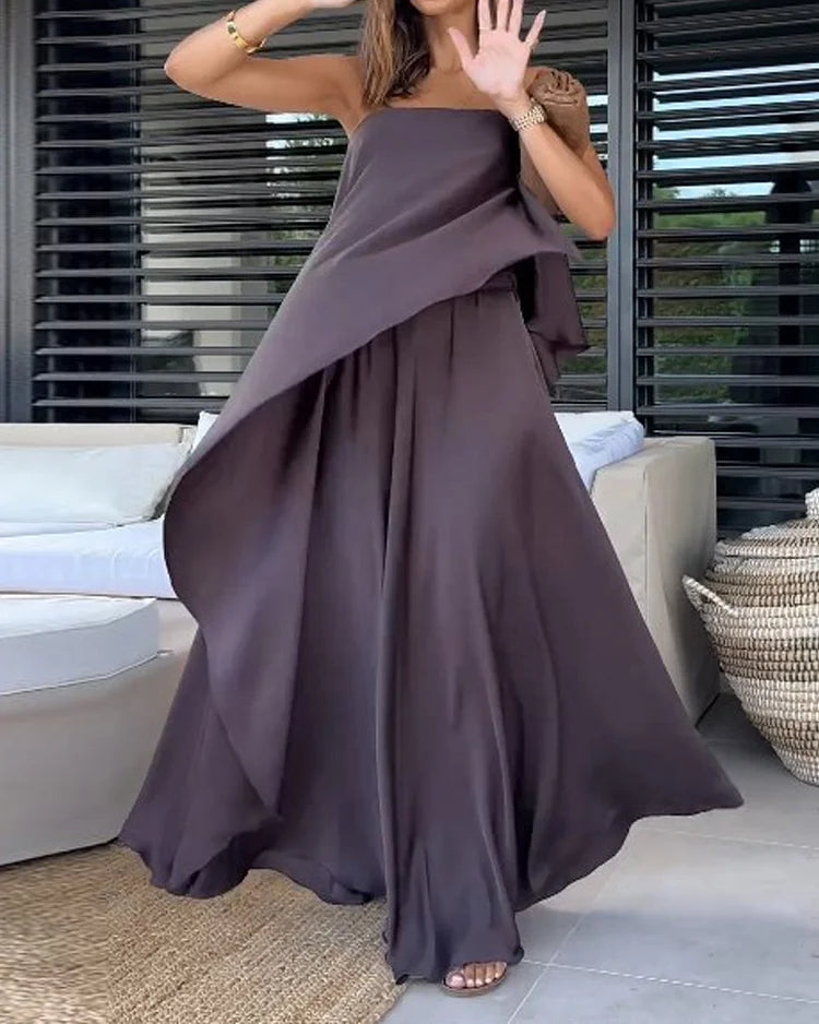 Delia - Asymmetrisch drapierte und elegante Cape-Kleid