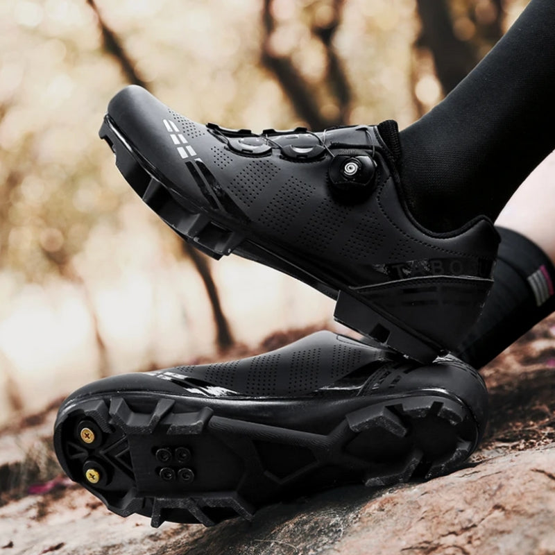 Robert - Dual-Performance Fahrradschuhe für Straßen- und Mountainbiking