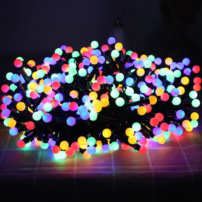 GlowSphere Wasserdichtes LED-Lichterkette mit runden Kugeln