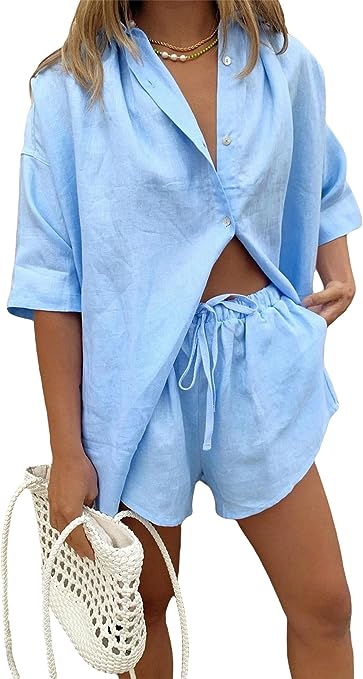 Lockere Oberteile und hoch taillierte Mini-Shorts in zwei Teilen