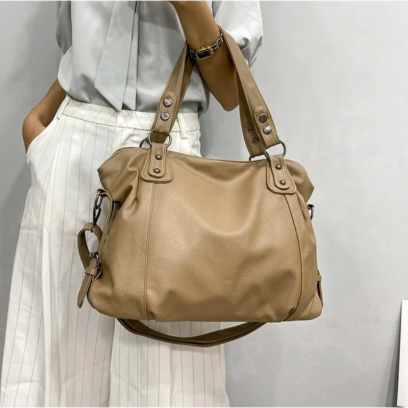 Ethel - Unkomplizierte große Schultertasche mit Nieten