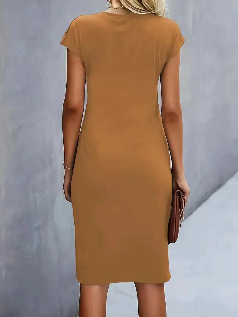 Emilia Kleine Kleid mit Rundhalsausschnitt – Elegante und Zeitlose Passform