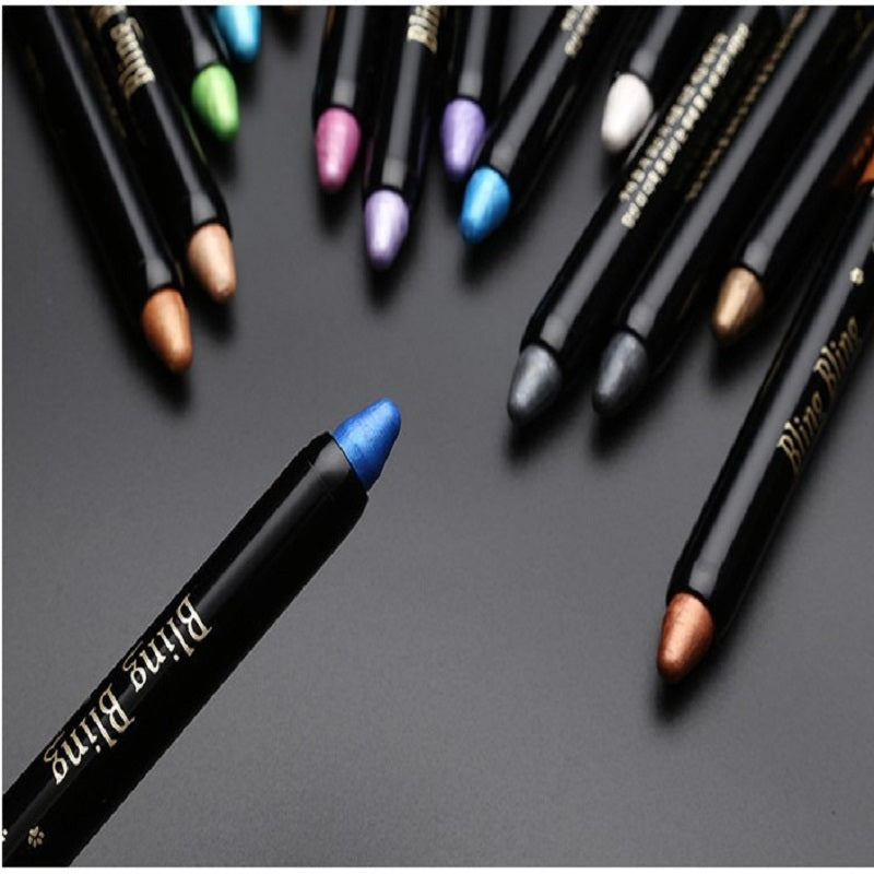 Linea Præcisions-Augenstift mit Basis- und Schicht-auf-Schicht-Effekt
