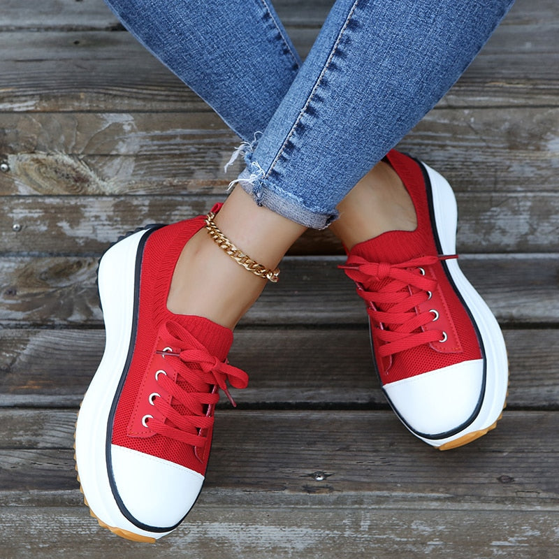 Thora Stilvolle Sneakers mit Dickeren Sohlen und Verstellbaren Schnürsenkeln
