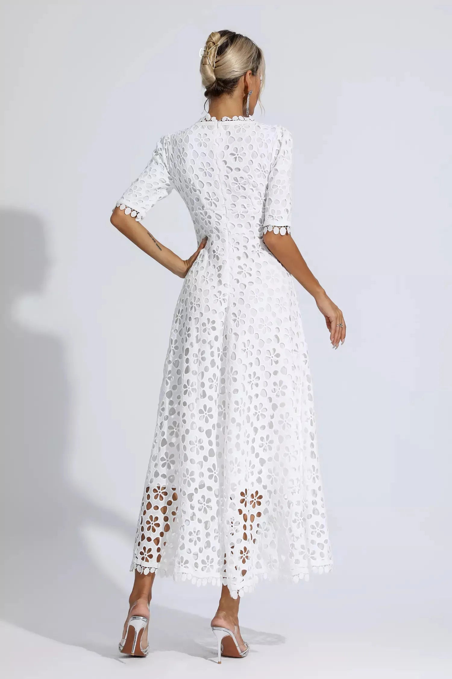 Liana Elegante Blumenkleid mit V-Ausschnitt und Spitzen