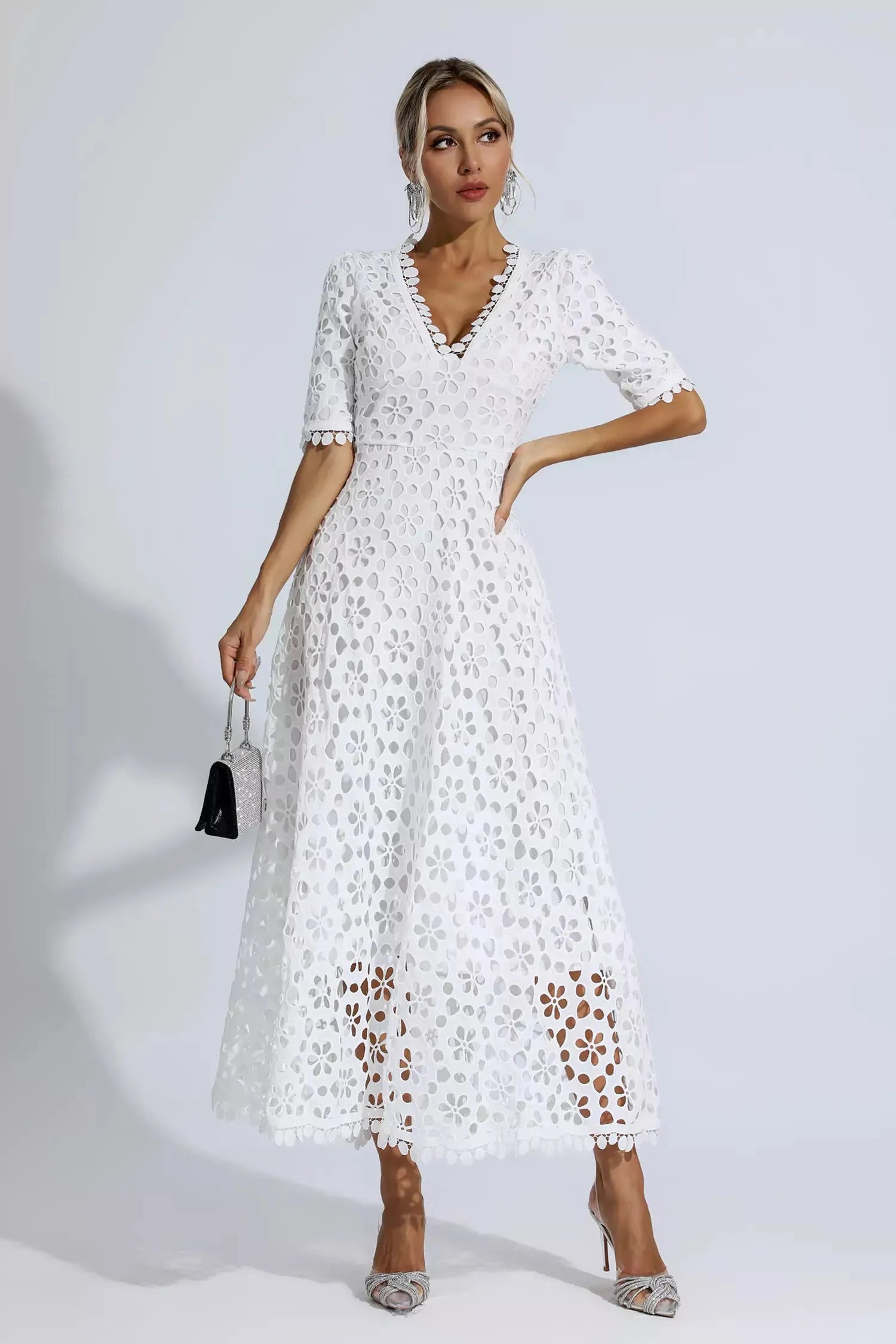 Liana Elegante Blumenkleid mit V-Ausschnitt und Spitzen