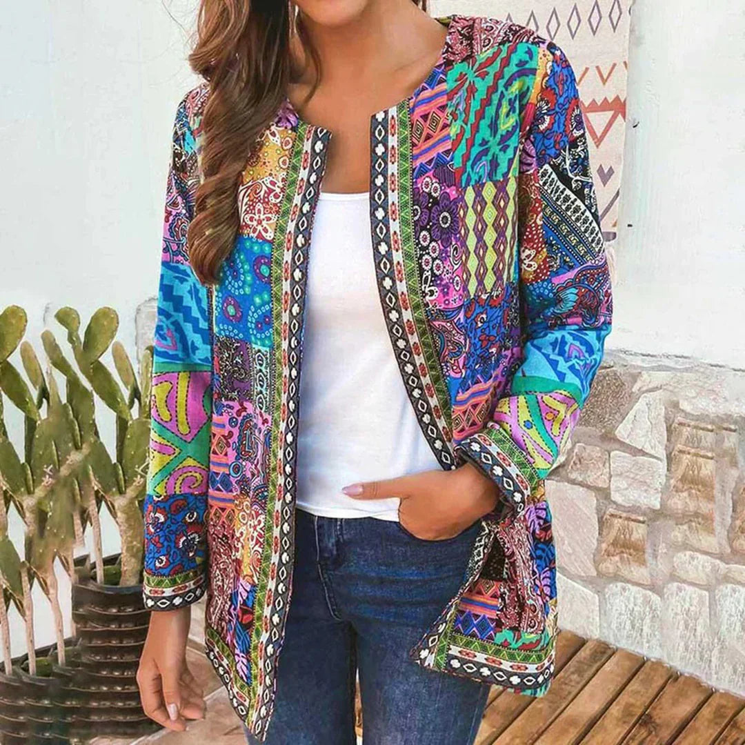 Alma – Klassische Strickjacke mit Rundhalsausschnitt und Offener Vorderseite