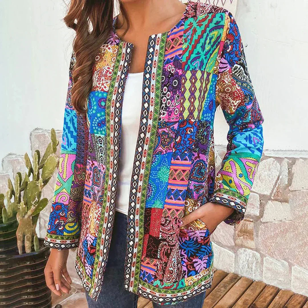 Alma – Klassische Strickjacke mit Rundhalsausschnitt und Offener Vorderseite