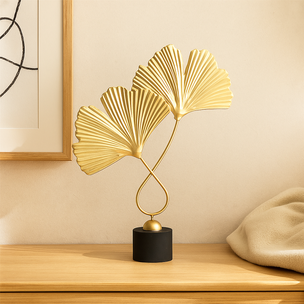 GoldenGrove – Minimalistische Ginkgoblatt-Skulptur für eleganten natürlichen Charme