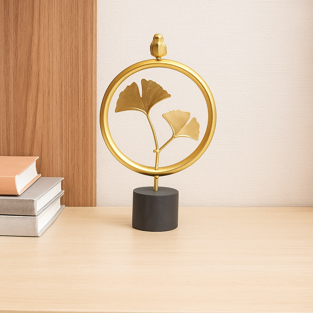 GoldenGrove – Minimalistische Ginkgoblatt-Skulptur für eleganten natürlichen Charme