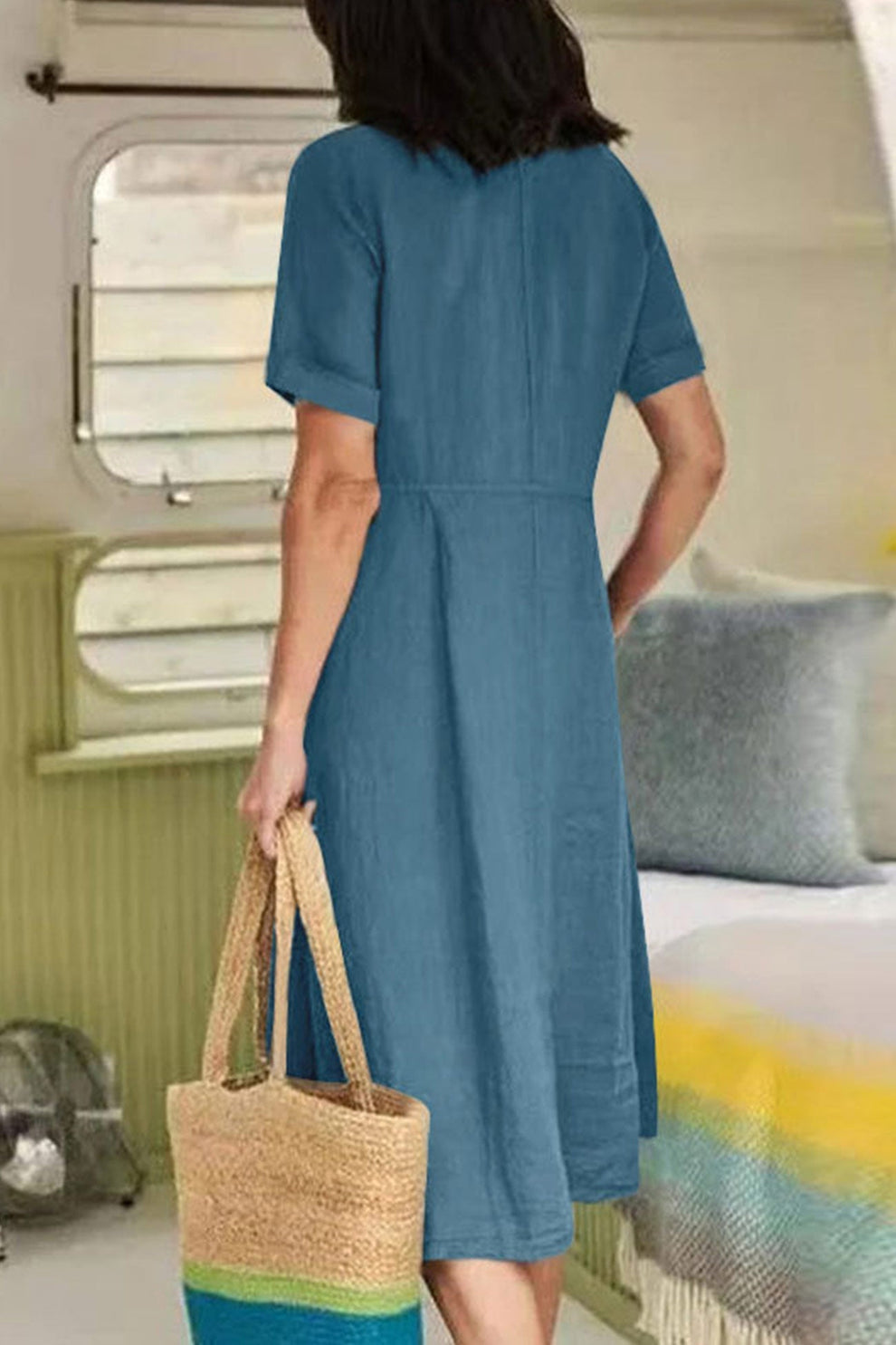Kurzes, ärmelloses Midi-Kleid für Frauen