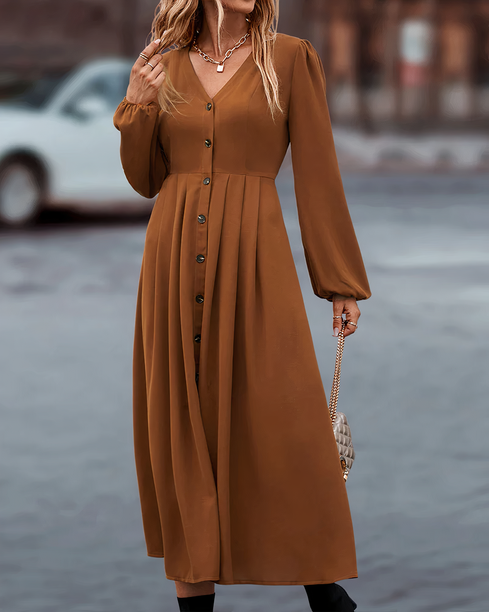 Noreen - Elegantes und schmeichelhaftes V-Ausschnitt Knopf Langkleid