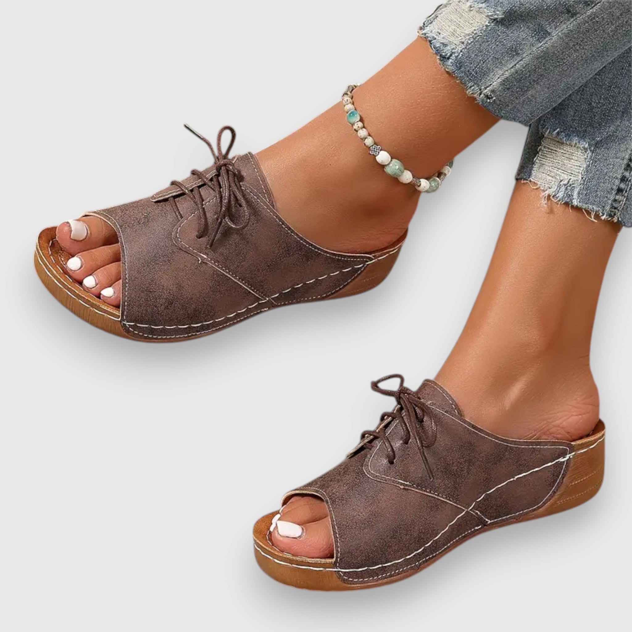 Marina - Chikke Peep-Toe Schnürsandalen