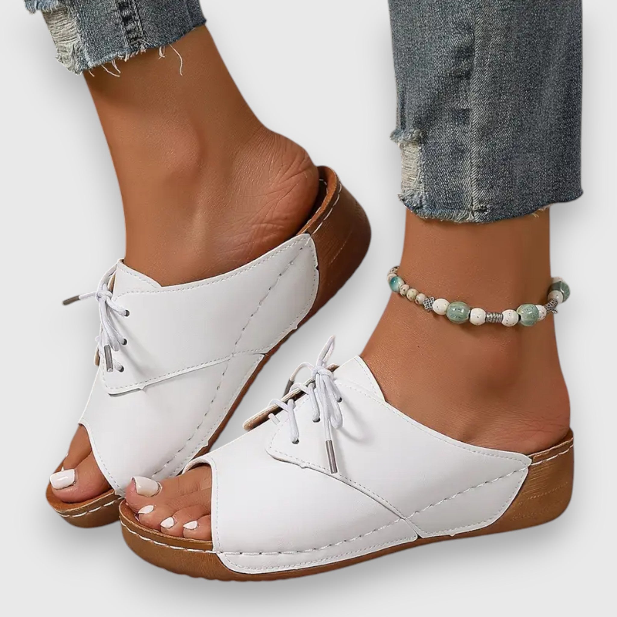 Marina - Chikke Peep-Toe Schnürsandalen