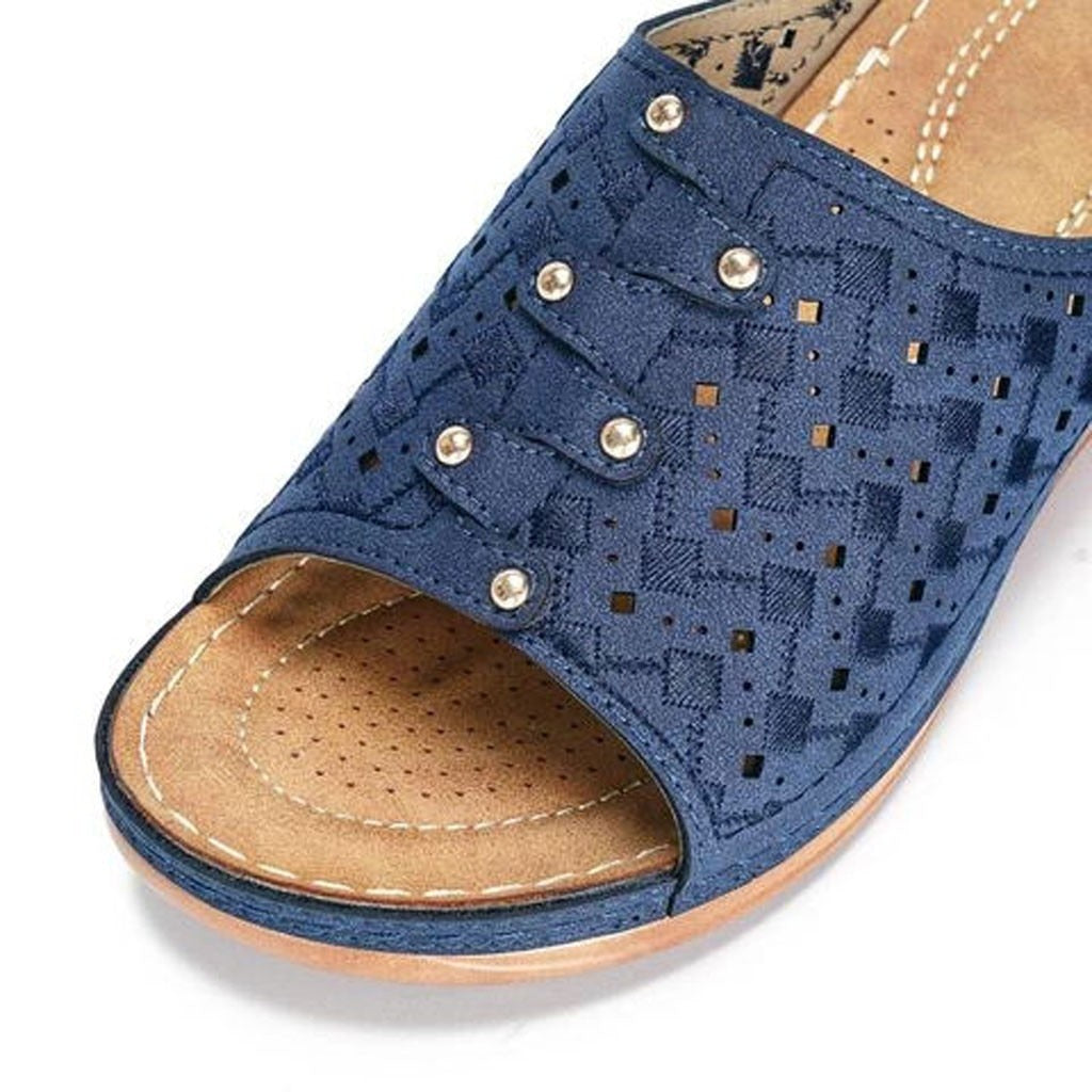 Deborah - Sandalen mit offenen Zehen und genagelten Details